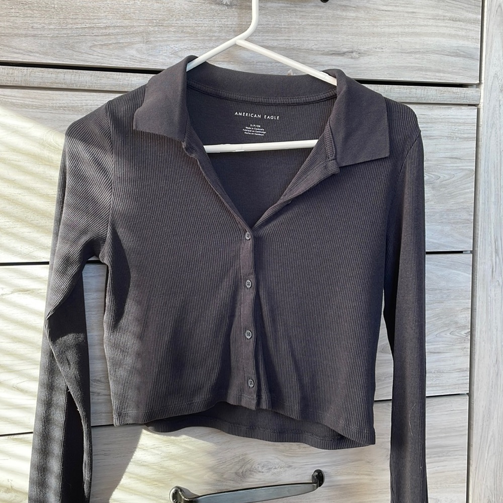 NWT!! American Eagle Cropped Long Sleeve